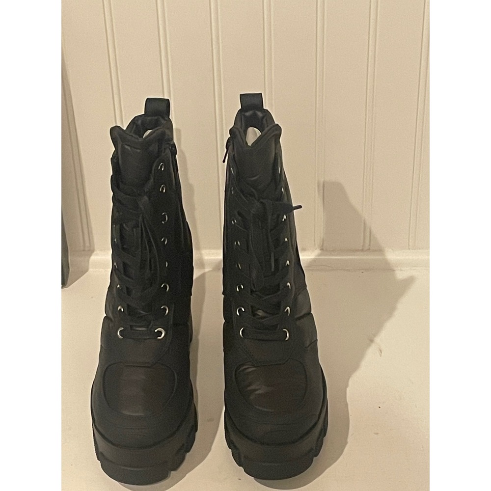 Azalea Wang Marsala Black Puffer Lace Up Chunky Heel Combat Boots Size 7.5
